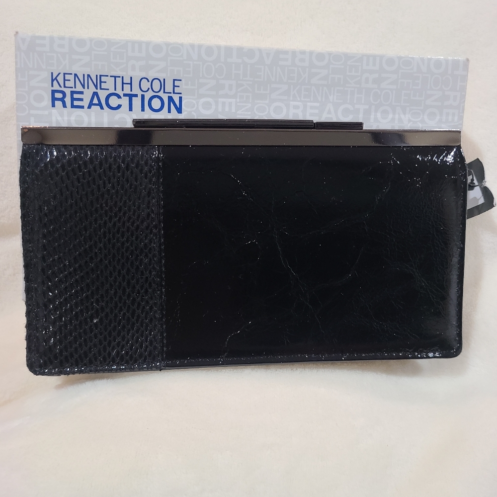 KENNETH COLE REACTION - Picture 5 of 12